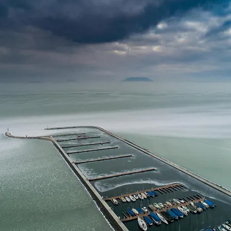 In 38062 Lejlighed Balatonberény